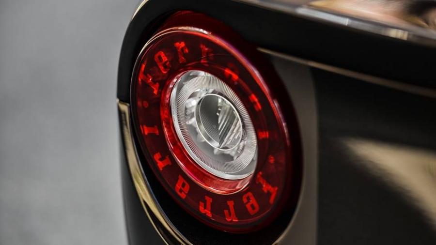 Детали экстерьера Ferrari F12tdf by Edo Competition 2016 года  (фото 35 из 37)